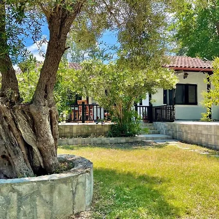 Dimitris Garden House Feriehus *